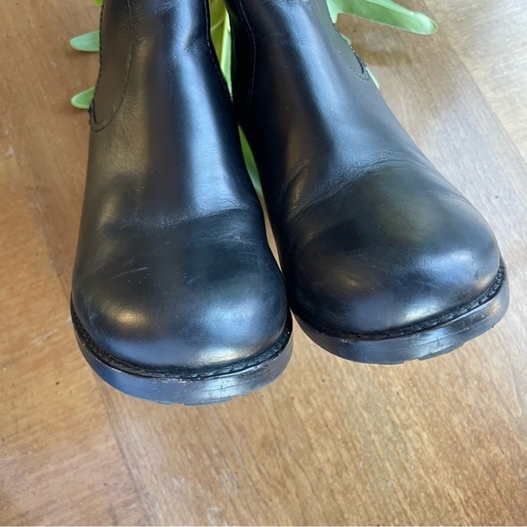 Trask Madison Black Leather Waterproof Boots - Picture 6 of 14